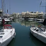 Apartman 2bdr Sunny With Pool And Private Parking In *
