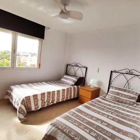 2bdr Sunny With Pool And Private Parking In *