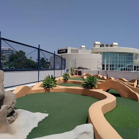 Lejlighed 2bdr Sunny With Pool And Private Parking In