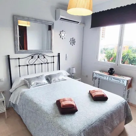 2bdr Sunny With Pool And Private Parking In *